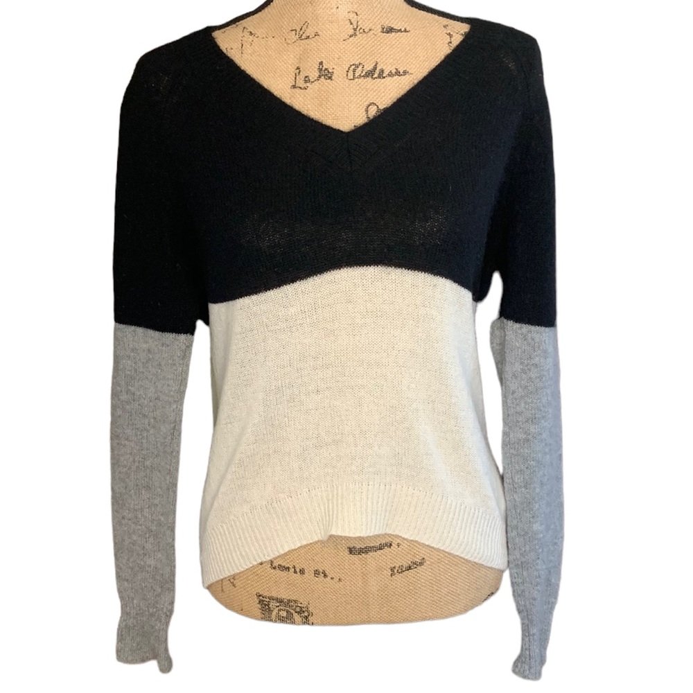 Enza Costa 100% Cashmere Women’s Color Block Lightweight Sweater